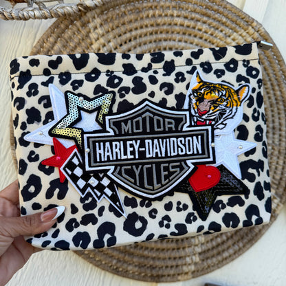 HD Leopard Makeup Bag (White & Black)
